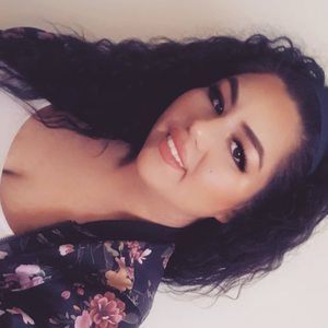 Meet your Posher, Lorinda